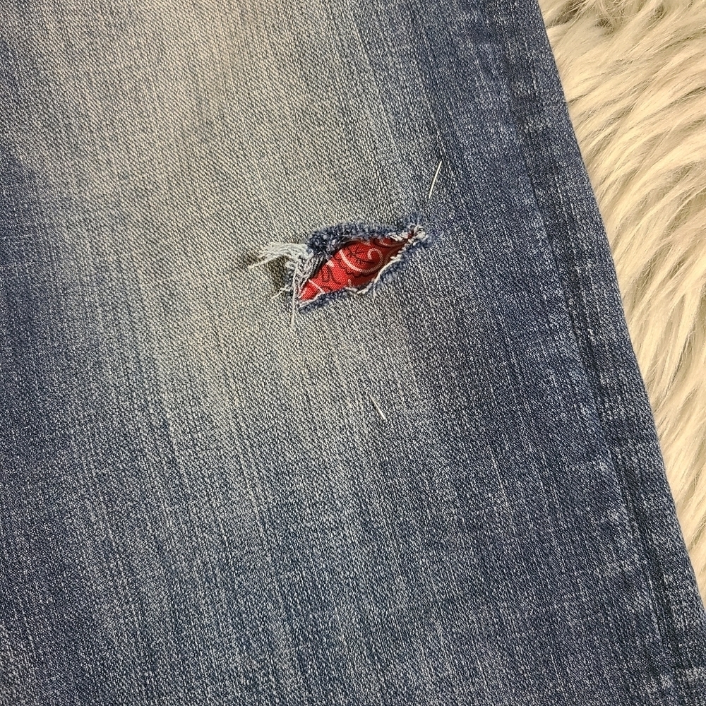 American Eagle Distressed Straight Leg Jeans - Picture 9 of 14